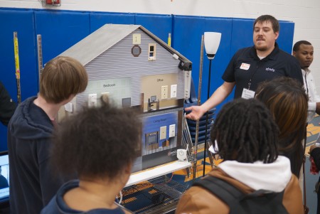 Students learn about Xfinity’s Home of the Future at SSEF’s 2015 STEM Event at North Springs Charter High School