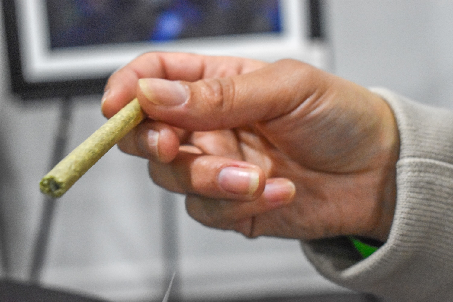 Trump signs order to loosen federal restrictions on marijuana